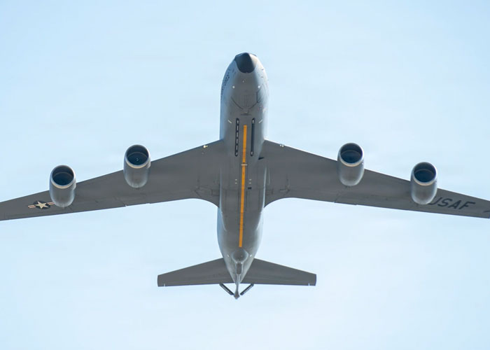 KC-135